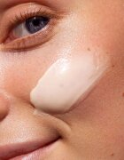 Mádara MÁDARA Vitamin C élénkítő krém regeneráló hatással 15 ml