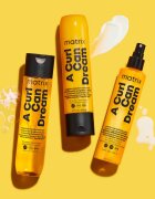 Matrix A Curl Can Dream hidratáló kondicionáló göndör hajra 300 ml