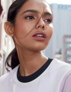 MAYBELLINE NEW YORK Lash Sensational vízálló göndörítő és nagyobbító szempillaspirál árnyalat Black 9.4 ml