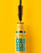 MAYBELLINE NEW YORK The Colossal vízálló szempillaspirál a dús hatásért árnyalat Black 10 ml