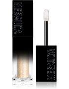 Mesauda Galactic Shadow folyékony szemhéjfesték a csillogó fényért árnyalat 101 Atmosphere 4.5 ml