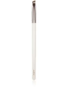 MUA Makeup Academy Brushes Angled Brow & Liner szemhéjtus és szemöldök ecset 1 db