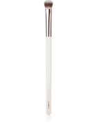 MUA Makeup Academy Brushes Flat Eye Base lapos szemhéjfesték ecset 1 db