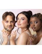 MUA Makeup Academy Virtual Glow tápláló ajakfény a csillogó fényért árnyalat Cyber 6.5 ml