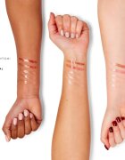 MUA Makeup Academy Virtual Glow tápláló ajakfény a csillogó fényért árnyalat Hologlo 6.5 ml