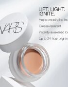 Nars Light Reflecting™ EYE BRIGHTENER élénkítő korrektor a szem köré árnyalat AMULET 6 g