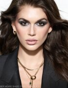 Nars Mini Notorious Mascara hosszabbító göndörítő és dúsító szempillaspirál árnyalat BLACK 4 g