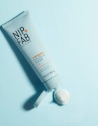 NIP+FAB Glycolic Fix Scrub peeling az arcra 75 ml