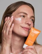 NIP+FAB Vitamin C Fix Glow Moisturiser élénkítő arckrém SPF 50 50 ml