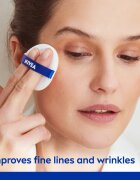 Nivea Hyaluron Cellular Filler Cushion alapozó sminkszivaccsal 3 az 1-ben árnyalat 02 Medium 15 g