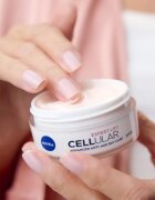 Nivea Hyaluron Cellular Filler feltöltő nappali krém SPF 30 50 ml