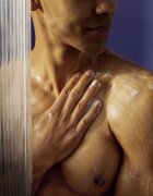 Nivea MEN Hydrocare tusfürdő gél arcra testre és hajra takarékos kiszerelés 2 x 500 ml