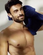 Nivea MEN Hydrocare tusfürdő gél arcra testre és hajra takarékos kiszerelés 2 x 500 ml