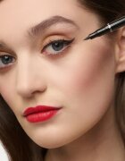 NOBEA Day-to-Day Liquid Pen Eyeliner Vízálló szemceruza árnyalat Ultra Black 1.1 ml