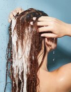 Olaplex N°4C Bond Maintenance mélyen tisztító sampon 250 ml