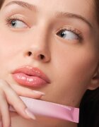 OLEHENRIKSEN Pout Preserve Peptide Lip Treatment hidratáló ajakfény árnyalat Vanilla Bonbon 12 ml