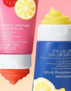 OLEHENRIKSEN Transform Strawberry Lemonade Smoothing Scrub arcpeeling hámlasztó hatással 90 g