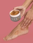 OPI Nature Strong Nails&Skin hidratáló peeling kézre és lábra 250 ml