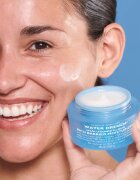 Peter Thomas Roth Water Drench Hyaluronic Cloud Rich Barrier Moisturizer gazdag hidratáló krém a bőrréteg megújítására 50 ml