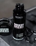 Redken Brews modellező pomádé a sima megjelenésű frizuráért 100 ml