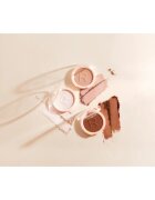Revolution Reloaded gyengéd kompakt púder árnyalat Beige 6 g