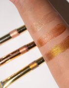 Revolution Relove Glow Up folyékony bőrélénkítő árnyalat Lit Up 8 ml