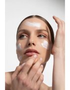 Revuele Double Hyaluron + B5 Moisturizer hidratáló és bőrlágyító krém a ráncok ellen 50 ml