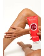 Revuele Plum & Bloom Allure Fragranced Brightening Body Cream Élénkítő testápoló hidratáló hatással hölgyeknek 250 ml