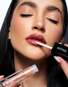 Revuele Shimmering Lip Gloss csillogó ajakfény árnyalat 18 6 ml