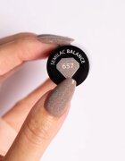 Semilac UV Hybrid WellBeing gél körömlakk UV / LED-es lámpákhoz árnyalat 657 Balance 7 ml