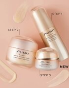 Shiseido Benefiance Wrinkle Smoothing Eye Cream tápláló szemkörnyéki krém a ráncok ellen 15 ml