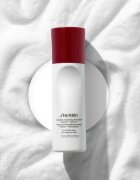 Shiseido Generic Skincare Complete Cleansing Micro Foam tisztító és szemlemosó hab hidratáló hatással 180 ml