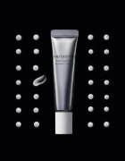 Shiseido Men Total Revitalizer Eye gyengéd szemkrém uraknak 15 ml
