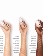 Shiseido Revitalessence Skin Glow Foundation könnyű alapozó világosító hatással SPF 30 árnyalat Sand 30 ml