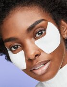 Shiseido Vital Perfection Uplifting & Firming Express Eye Mask kisimító és feszesítő maszk a szem köré 12 db