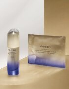Shiseido Vital Perfection Uplifting & Firming Express Eye Mask kisimító és feszesítő maszk a szem köré 12 db