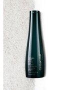 Shu Uemura Ultimate Reset sampon festett vegyileg kezelt és szőkített hajra 300 ml