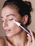 Sisley Black Rose Eye Contour Fluid élénkítő ráncellenes fluid szemkörnyékre revitalizáló hatású 14 ml