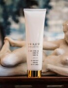 Sisley Sisleÿa L'Integral Anti-Age Concentrated Firming Body Cream feszesítő testkrém a bőr öregedése ellen 150 ml