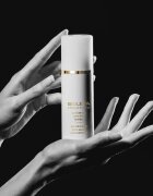 Sisley Sisleÿa L'Integral Anti-Aging Concentrate Hand Care fiatalító kézkrém pigmentfoltok ellen SPF 30 75 ml