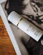 Sisley Sisleÿa L'Integral Anti-Aging Concentrate Hand Care fiatalító kézkrém pigmentfoltok ellen SPF 30 75 ml