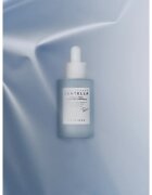 SKIN1004 Madagascar Centella Hyalu-Teca Plumping Ampoule intenzív hidratáló szérum a bőr öregedése ellen és a bőr feszesítéséért 50 ml