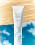 SKIN1004 Madagascar Centella Tone Brightening Tone-Up Sunscreen védő és tonizáló folyadék arcra az élénk bőrért SPF 50+ 50 ml
