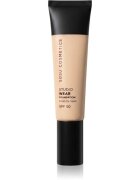 SOSU Cosmetics Studio Wear fedő hatású alapozó SPF 50 árnyalat 02 W 32 ml