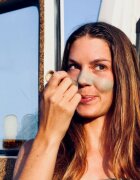 Suntribe Sports Zinc Stick ásványi védőkrém érzékeny területekre ceruzában SPF 50 Mint Green 30 g