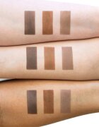 theBalm Browpow® Szemöldökpúder praktikus mágneses tokban árnyalat Blonde 1.2 g