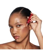 TIRTIR Glide & Hide Blurring Concealer krémes korrektor az élénk és kisimított arcbőrért árnyalat 1 N 8 g