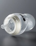 Tommee Tippee Natural Start Anti-Colic önsterilizáló cumisüveg Medium Flow 3 m+ 2x340 ml
