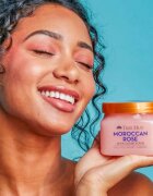 Tree Hut Shea Sugar Scrub Moroccan Rose cukros peeling bambuszvajjal 510 g
