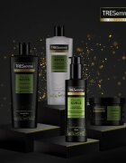 TRESemmé Flawless Curls Leave-in Serum szérum a hajra töredezés ellen 200 ml